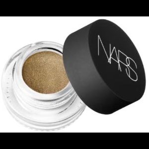 NARS Eye Paint in Iskandar